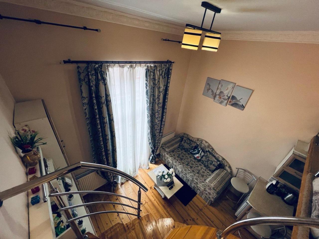 Apartment In The City Center Mini Ivano-Frankivsk Esterno foto